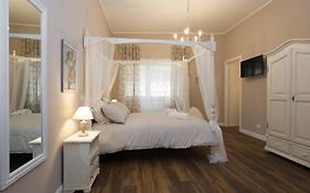 Magnolia St.Peter'S Suites